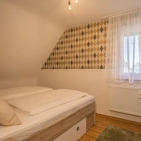 Apartament Schuerer Meckenbeuren